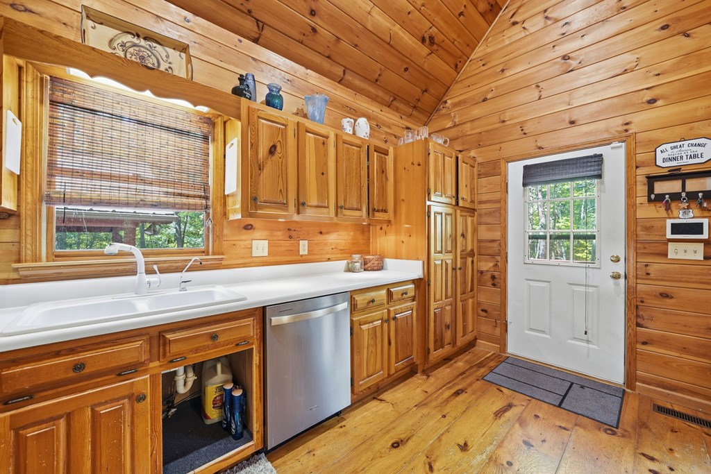 105 Blackberry Falls Court