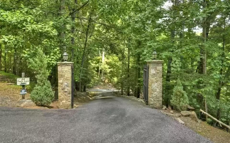 88 Pauls Lane