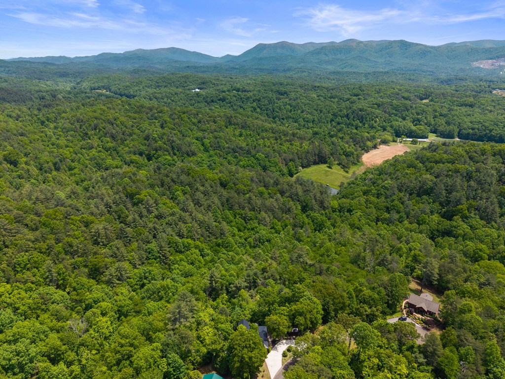 495 Trails End Ridge