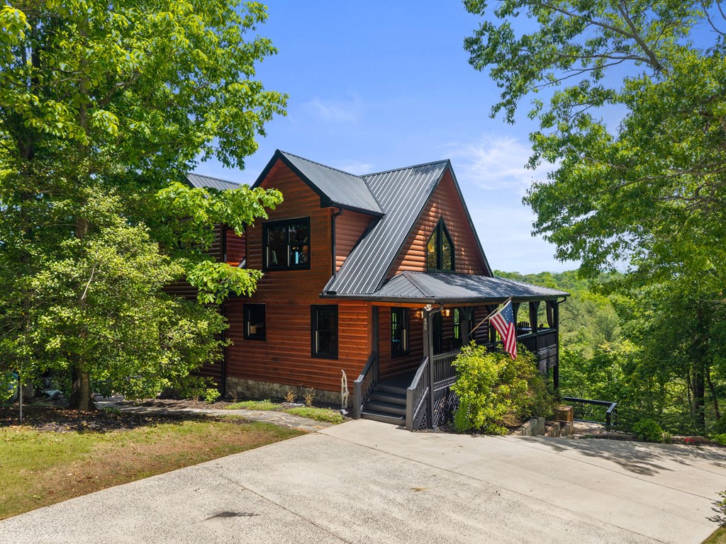 495 Trails End Ridge