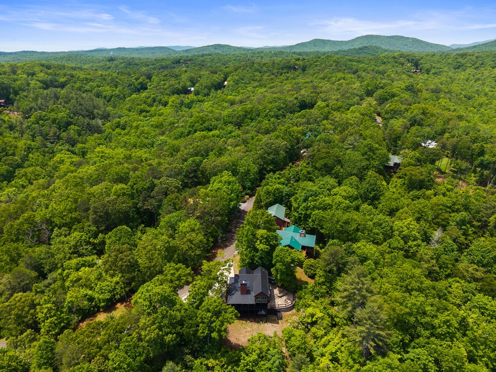 495 Trails End Ridge
