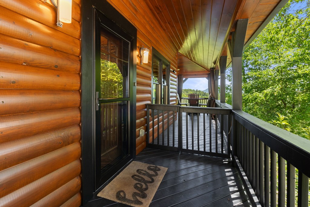 495 Trails End Ridge