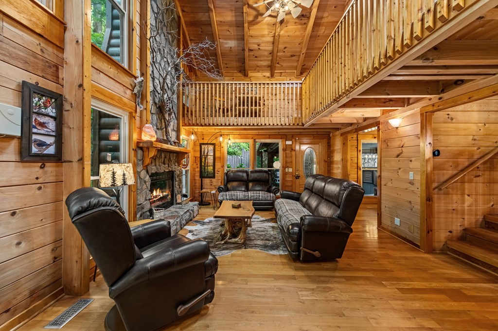 4396 W Hwy 382