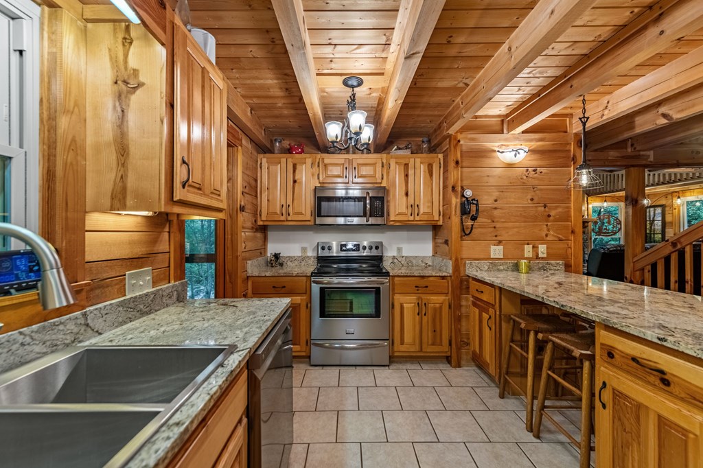 4396 W Hwy 382