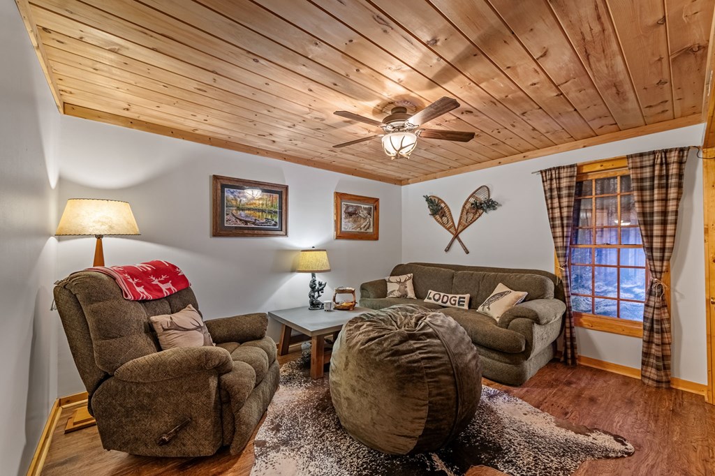 4396 W Hwy 382