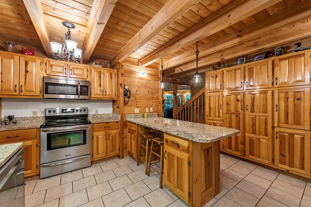 4396 W Hwy 382