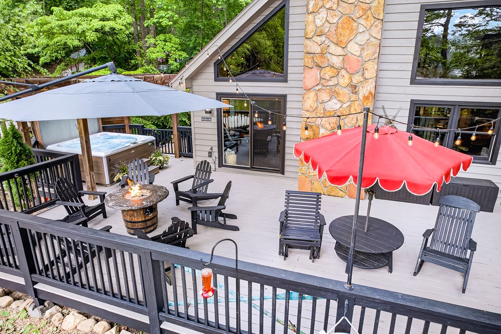28 Rowland Pointe