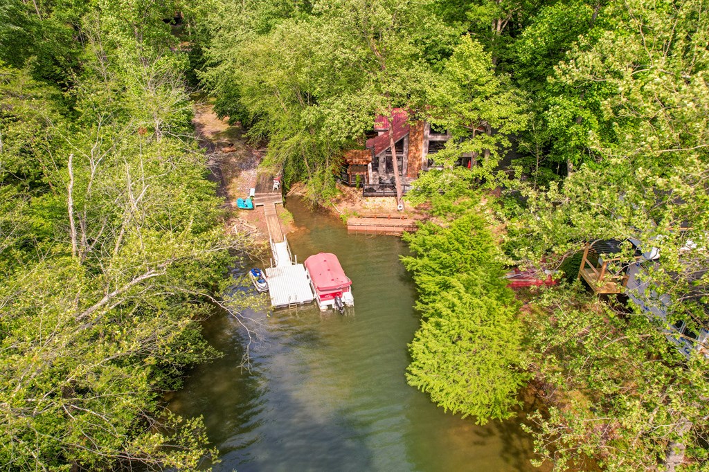 28 Rowland Pointe