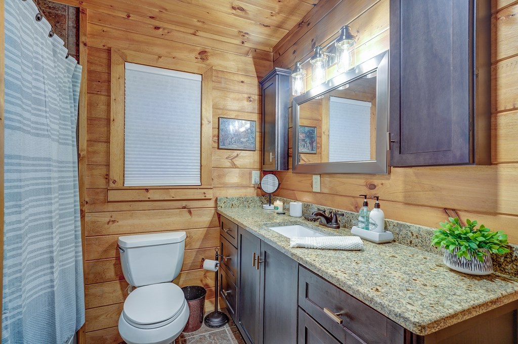 28 Rowland Pointe
