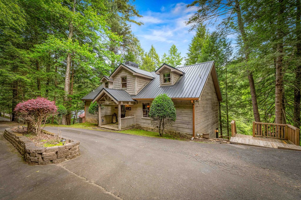 329 Blackberry Falls Lane