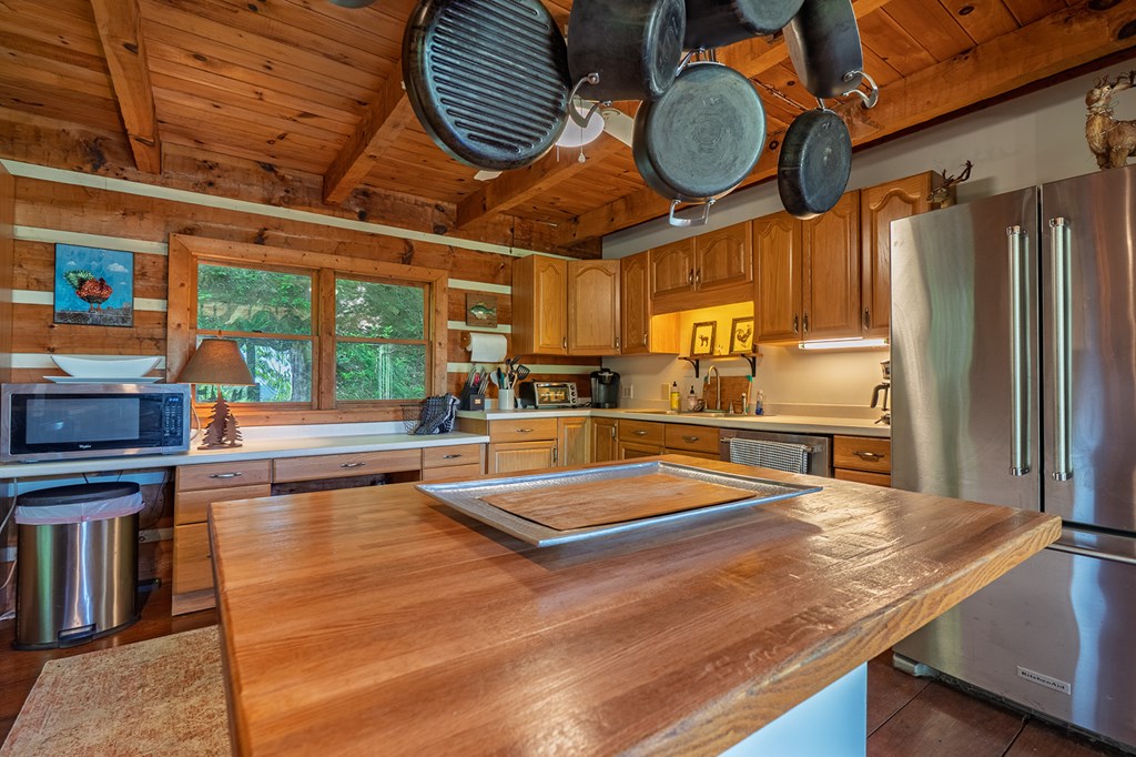 1049 Rockwater Road