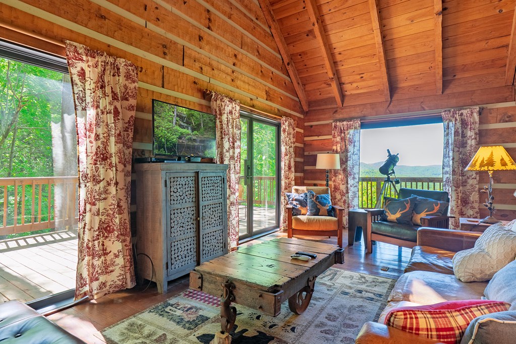 1049 Rockwater Road