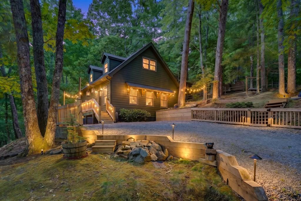 747 Mountain Oak Road