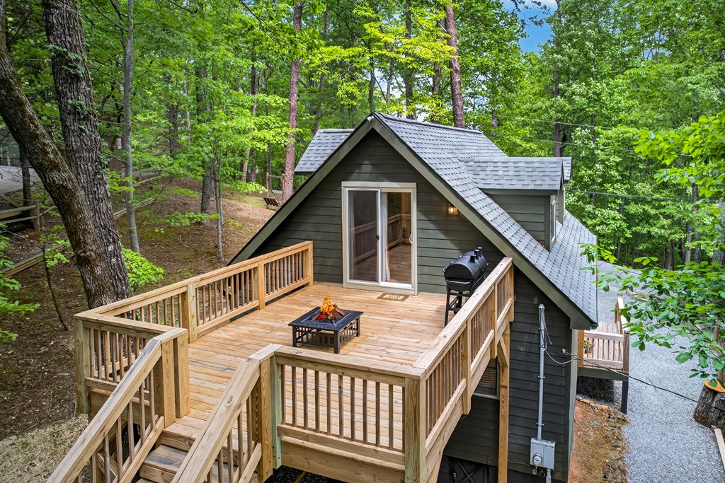 747 Mountain Oak Road