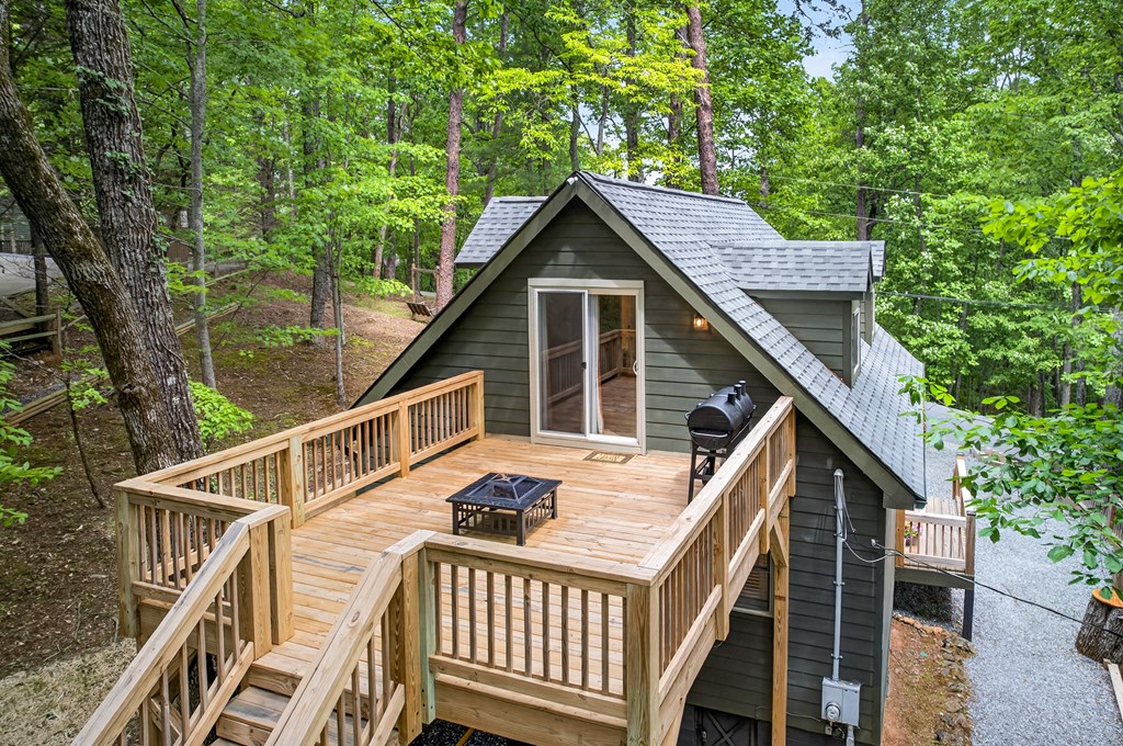 747 Mountain Oak Road
