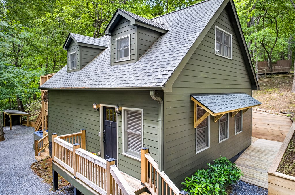 747 Mountain Oak Road