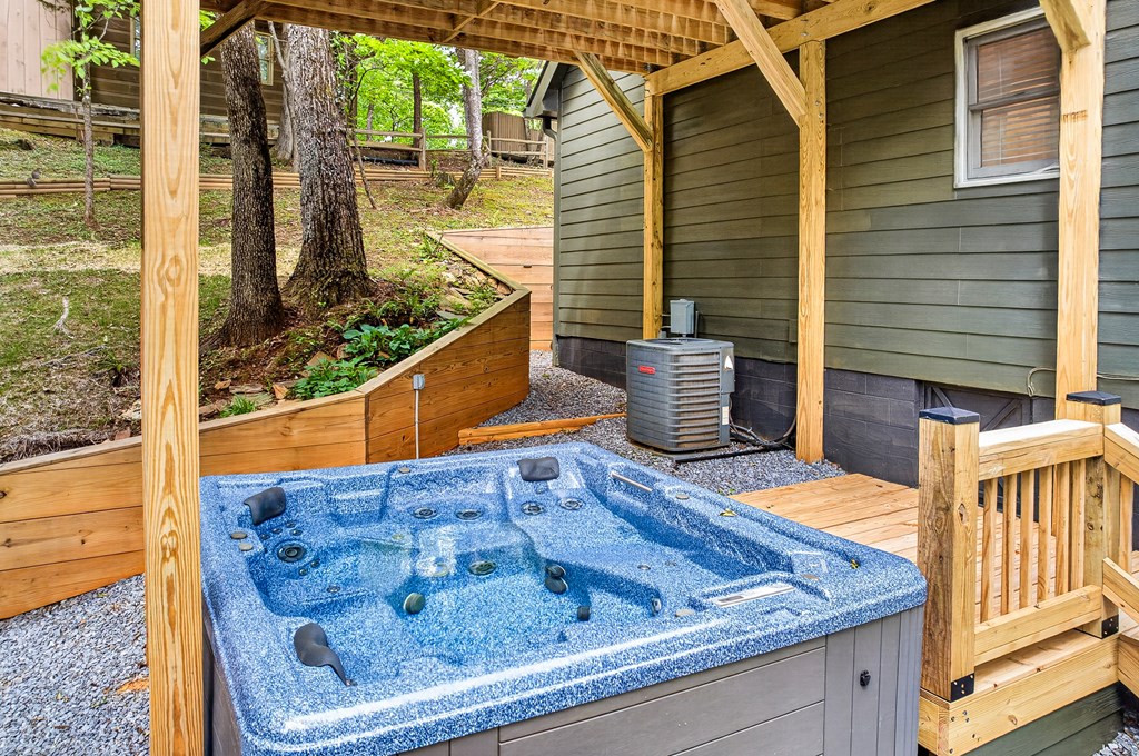 747 Mountain Oak Road