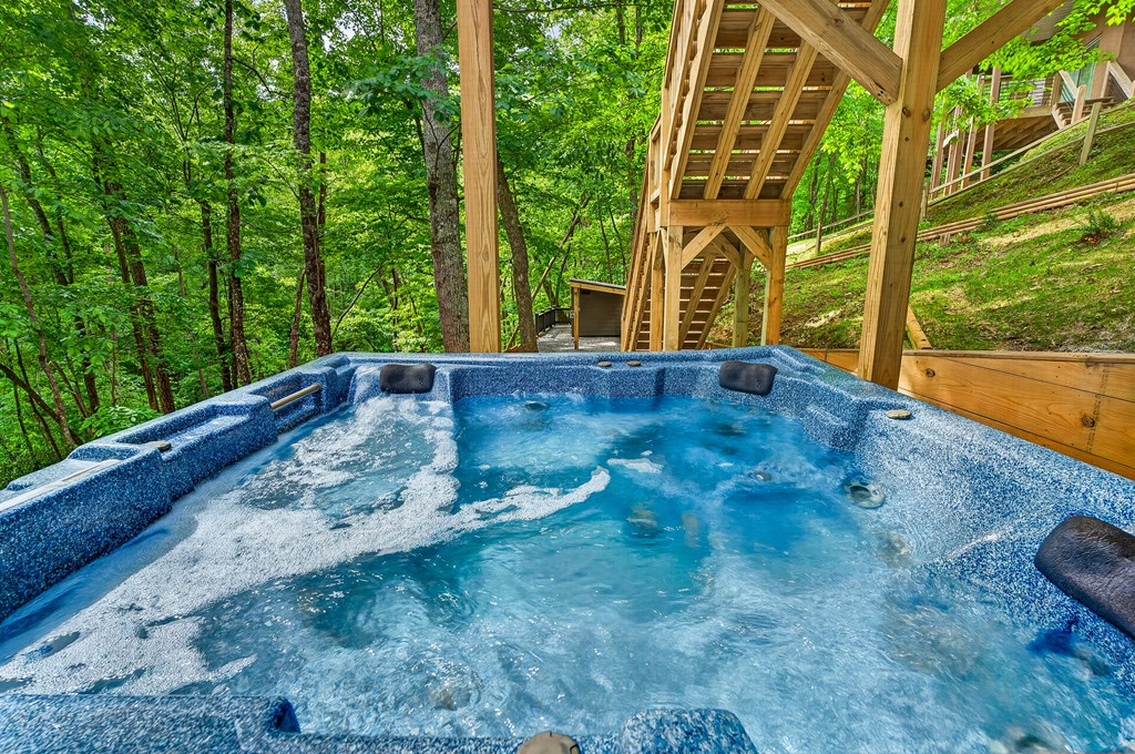 747 Mountain Oak Road