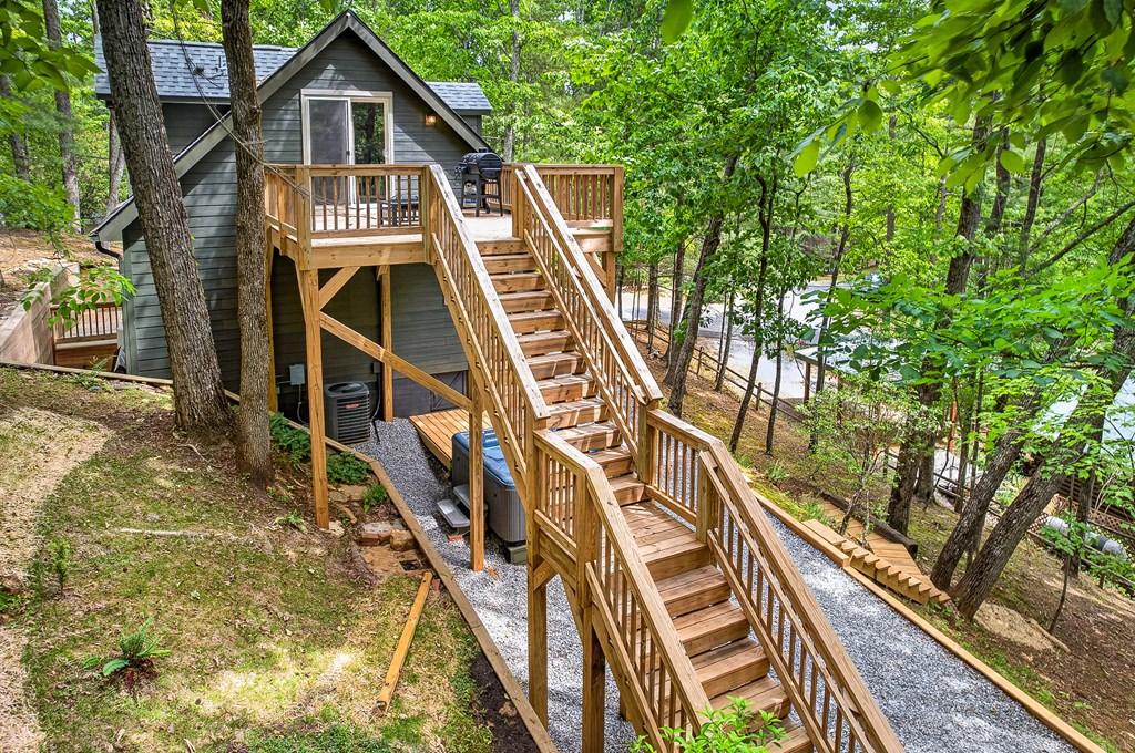 747 Mountain Oak Road