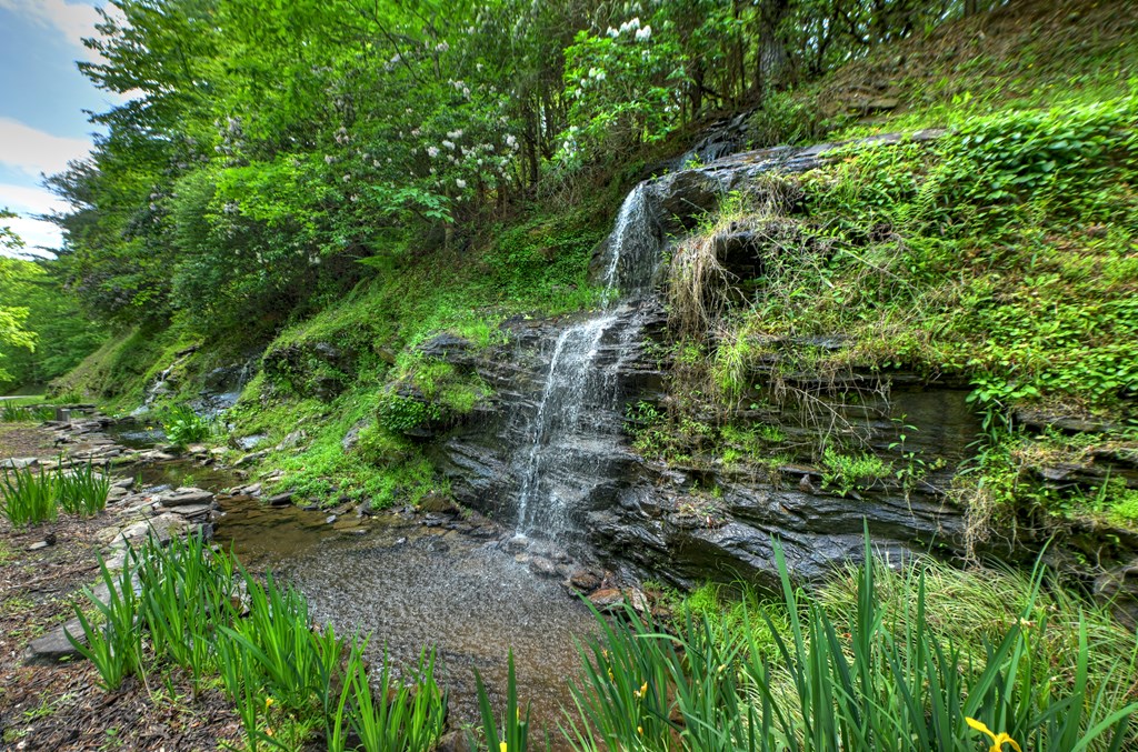 Lot 106 Mountain Creek Hollow Drive