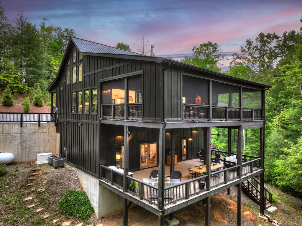 819 Hap Holt Road