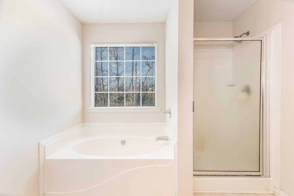 8810 Brookhurst Trl