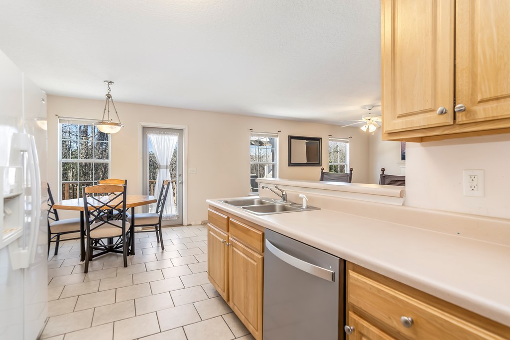 8810 Brookhurst Trl