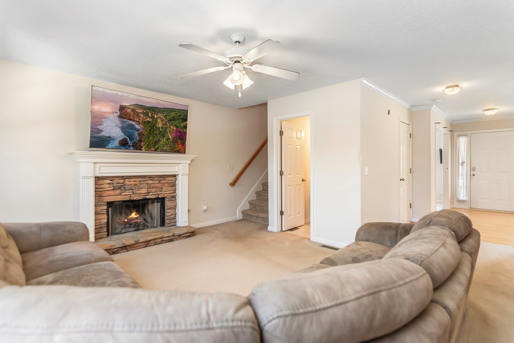 8810 Brookhurst Trl