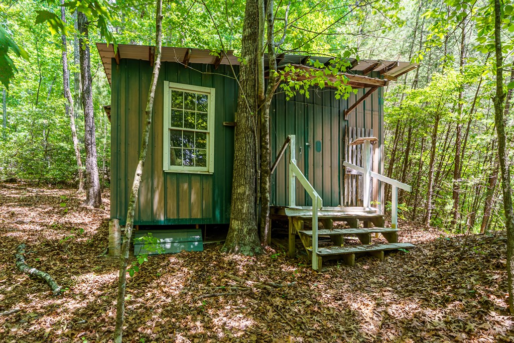 9121 Roy Road