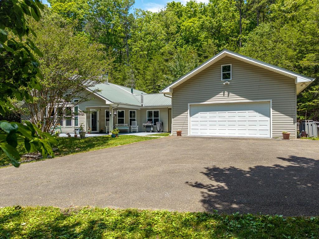 9121 Roy Road