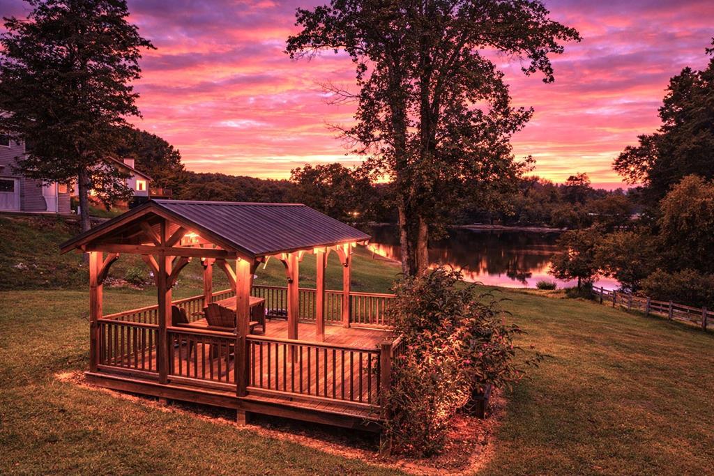 27 Twin Brook Drive