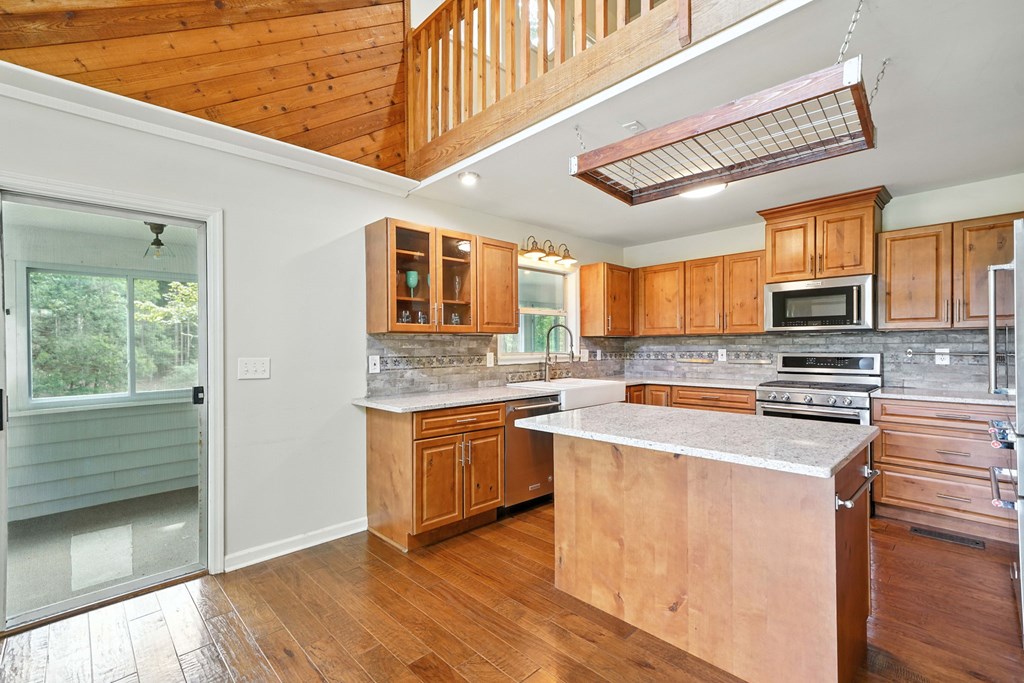 27 Twin Brook Drive
