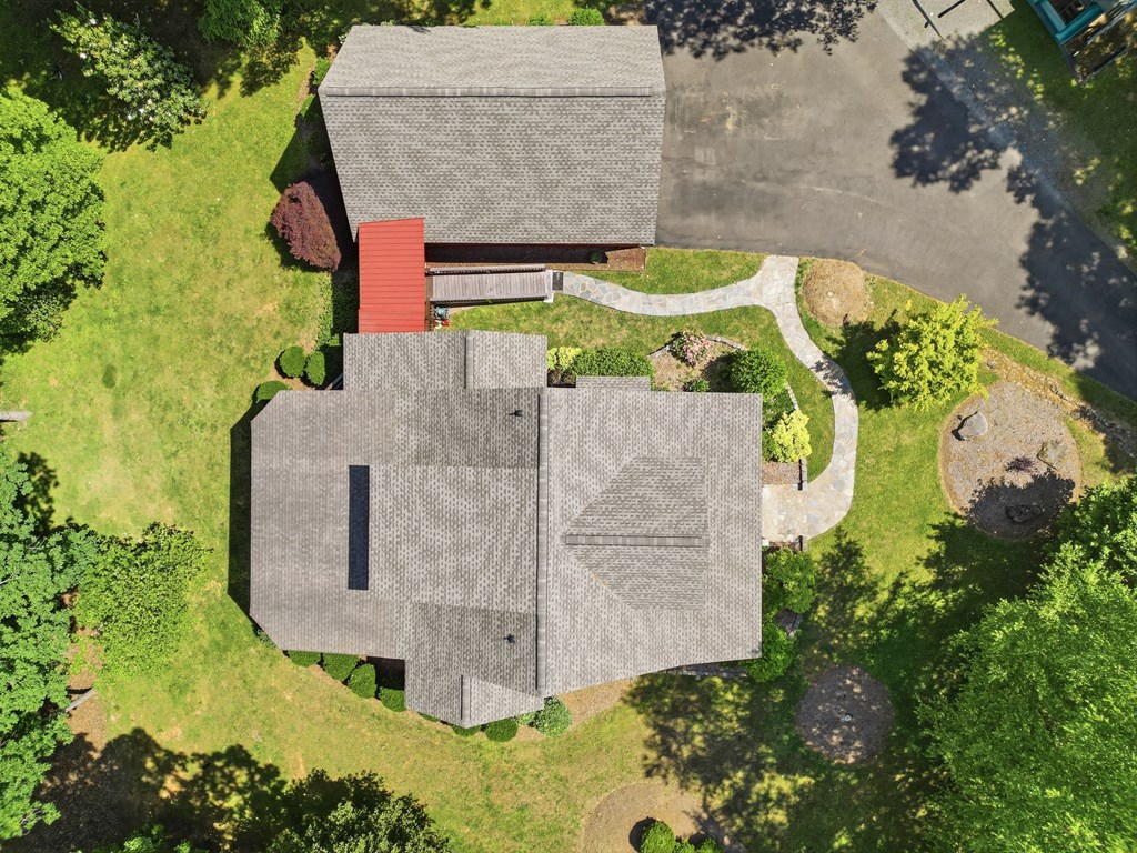 1110 Chatsworth Hwy