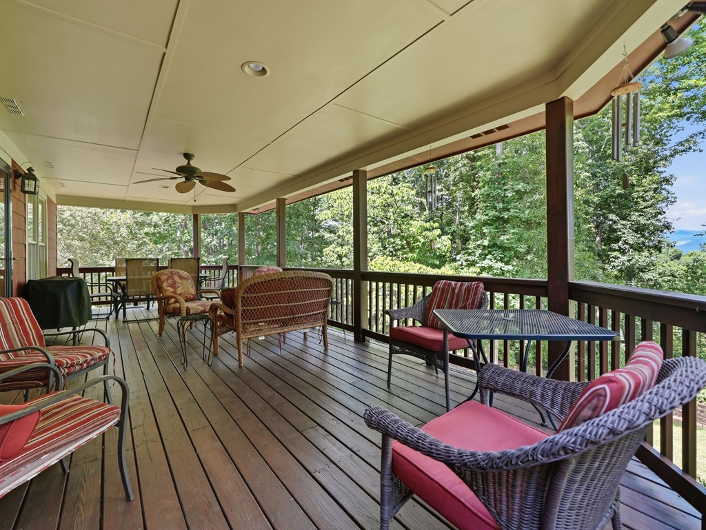 1110 Chatsworth Hwy