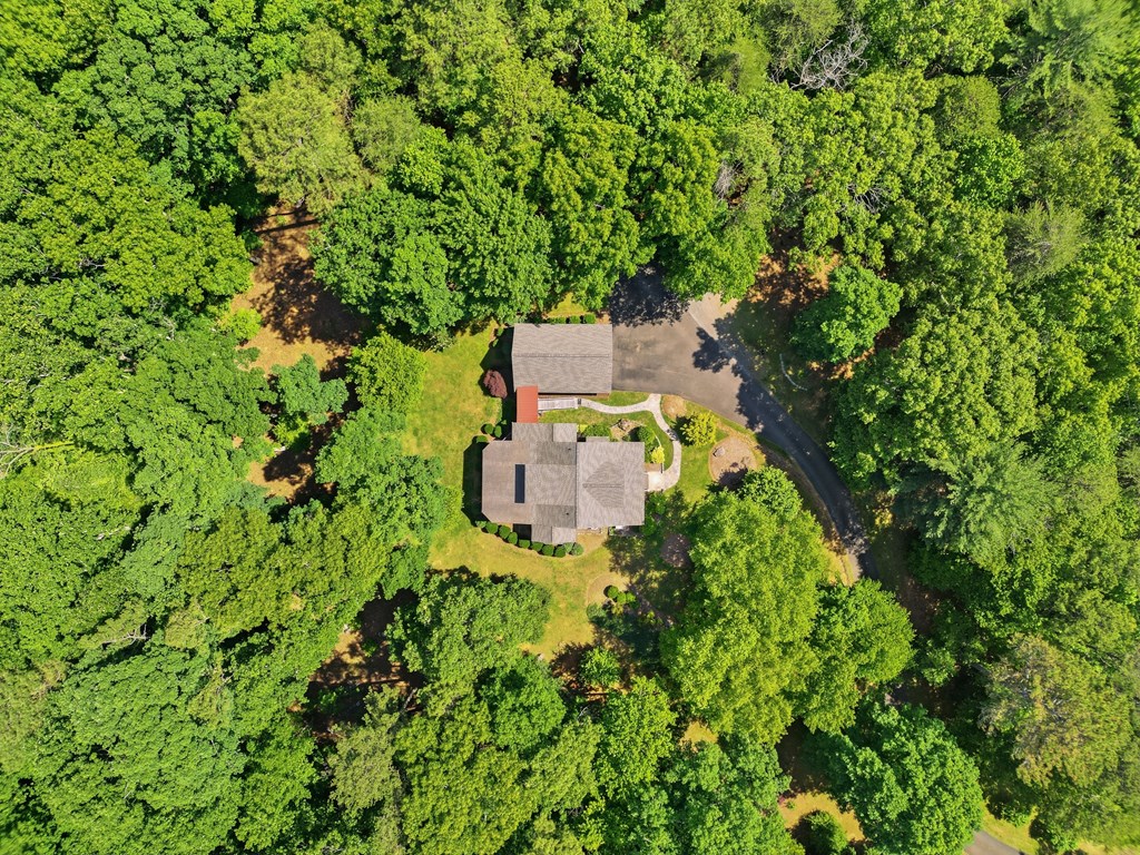 1110 Chatsworth Hwy