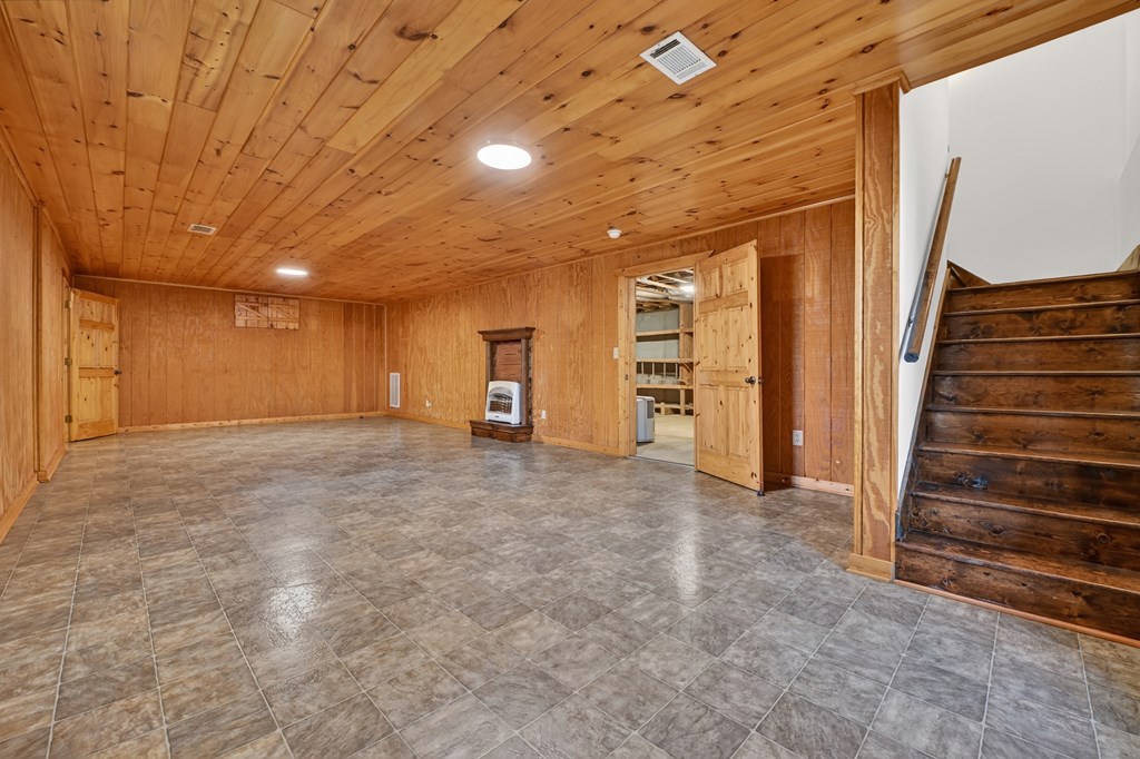 1575 Yukon Road