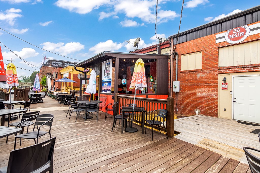 28 N Main Street