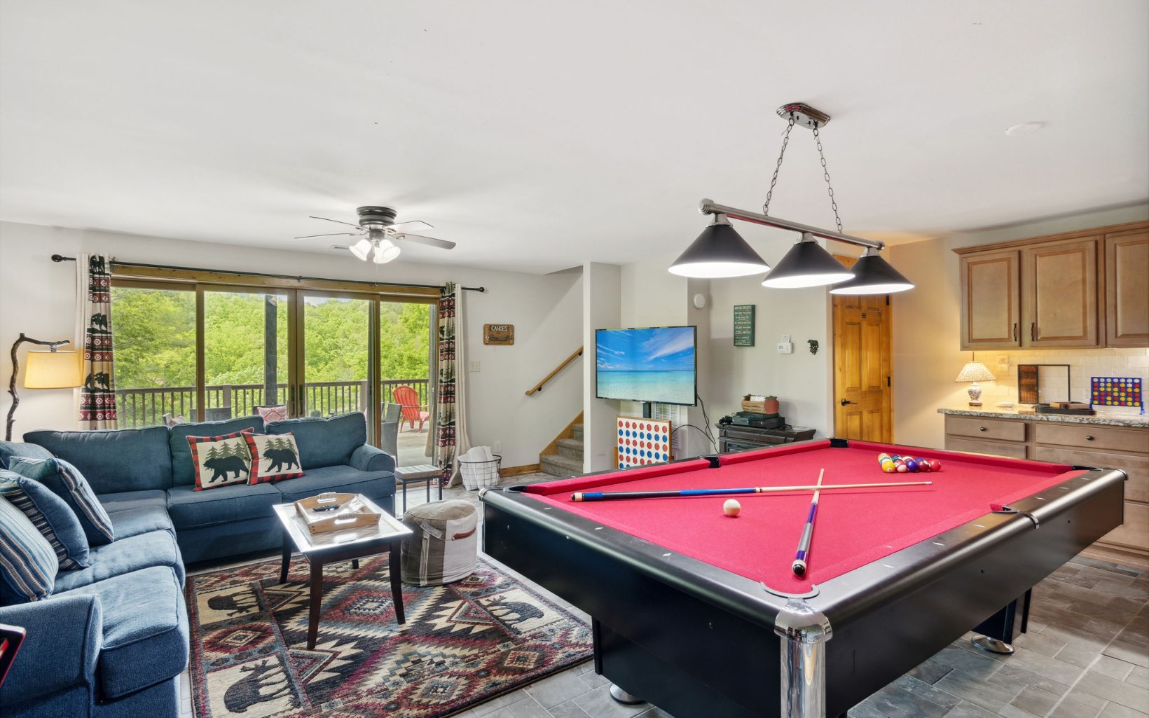 462 Lyric Lane