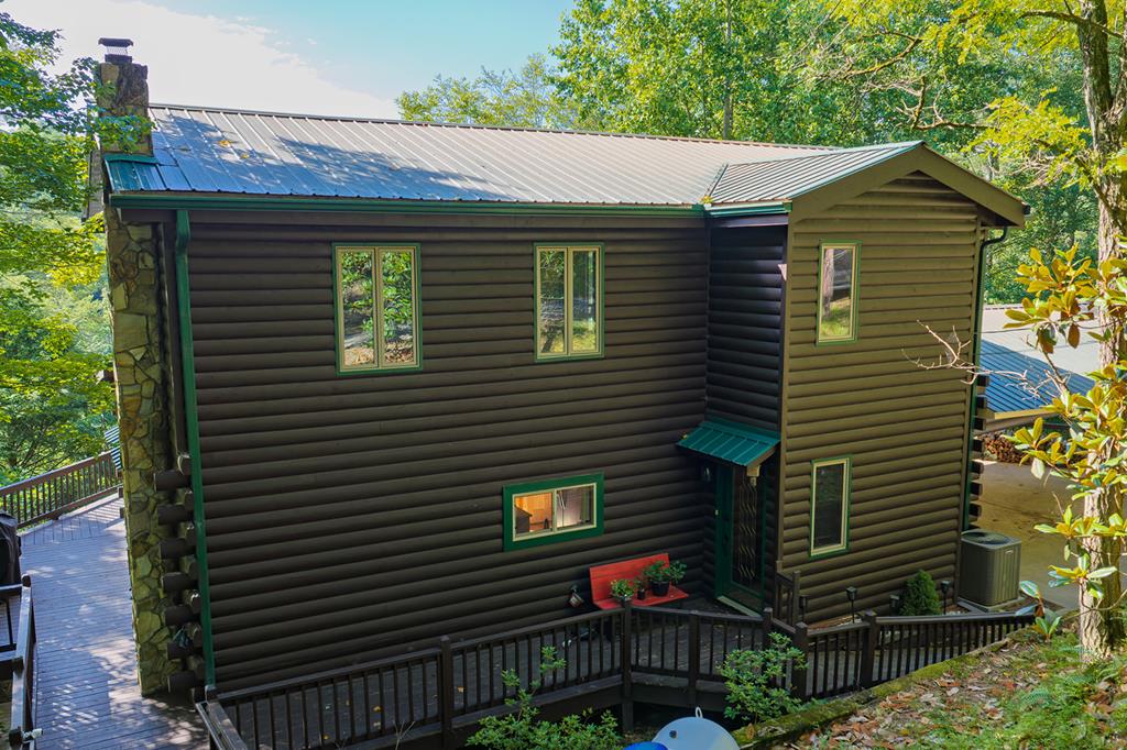 462 Lyric Lane