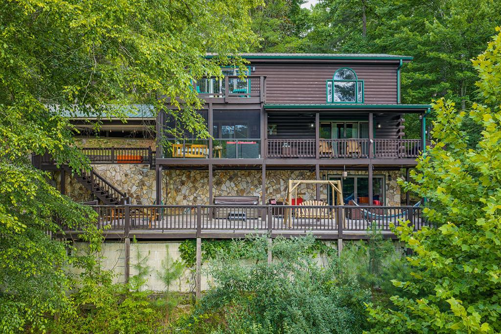 462 Lyric Lane