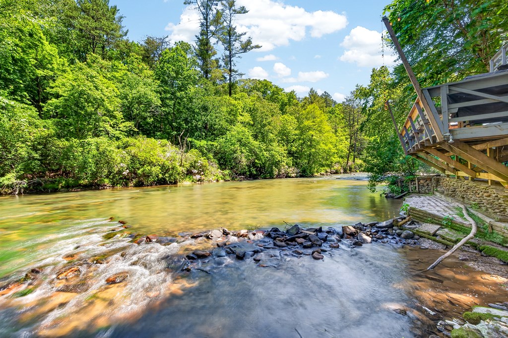 184 Grey Fox Trail