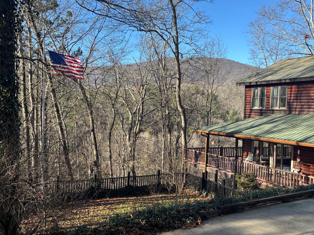 384 Mountain Laurel Drive