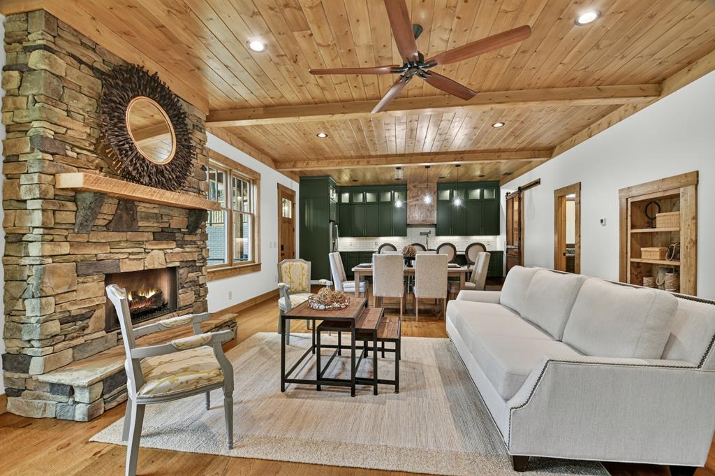 91 Edgewater Drive