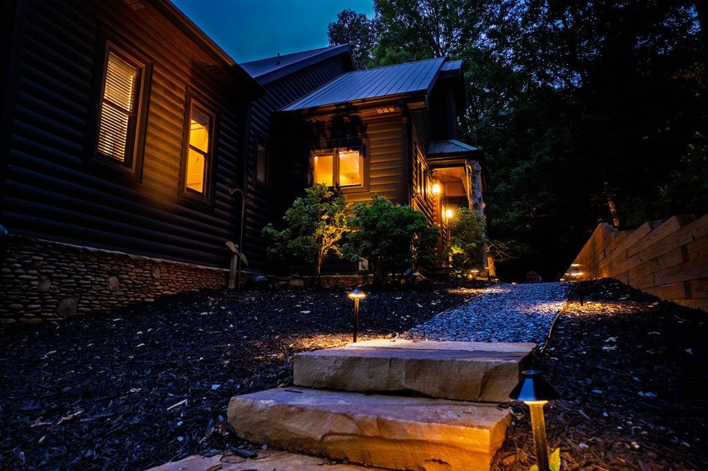 239 Ridge Top Drive