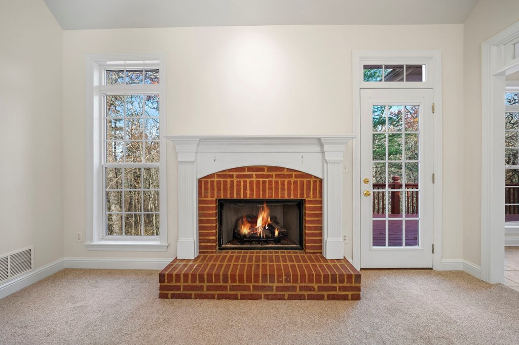 82 Thornwood Court