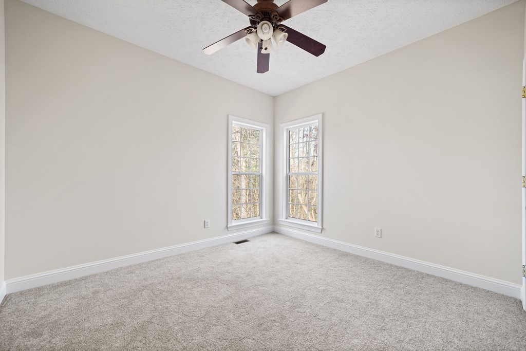 82 Thornwood Court