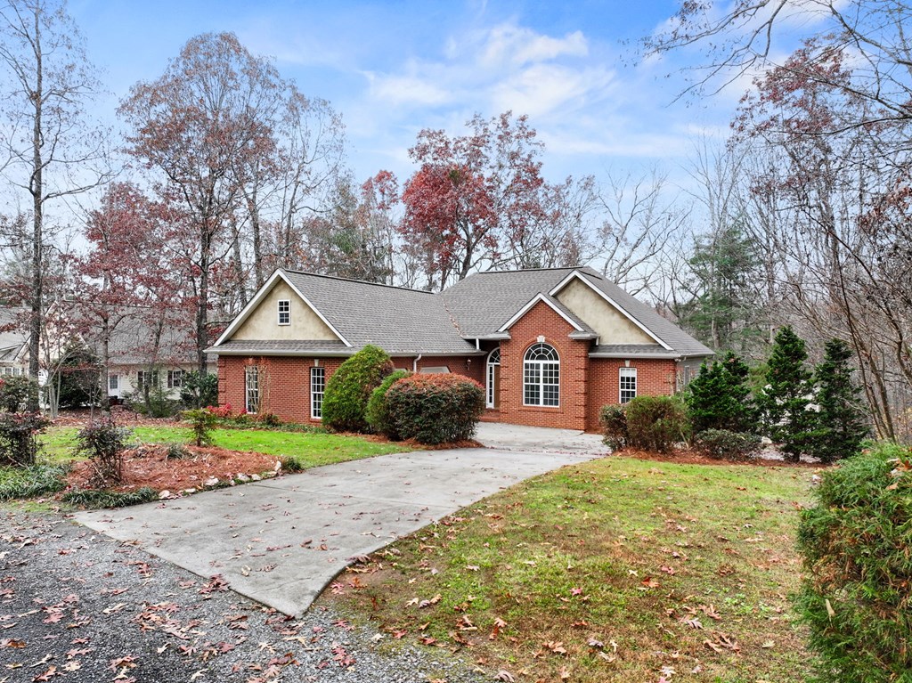 82 Thornwood Court