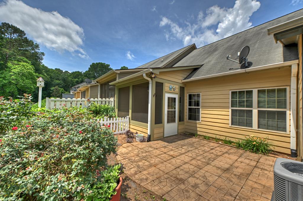 222 Ridgehaven Trail