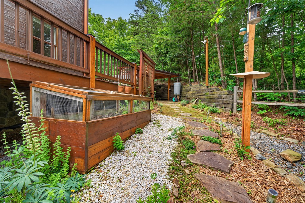 40 Foxfire Lane