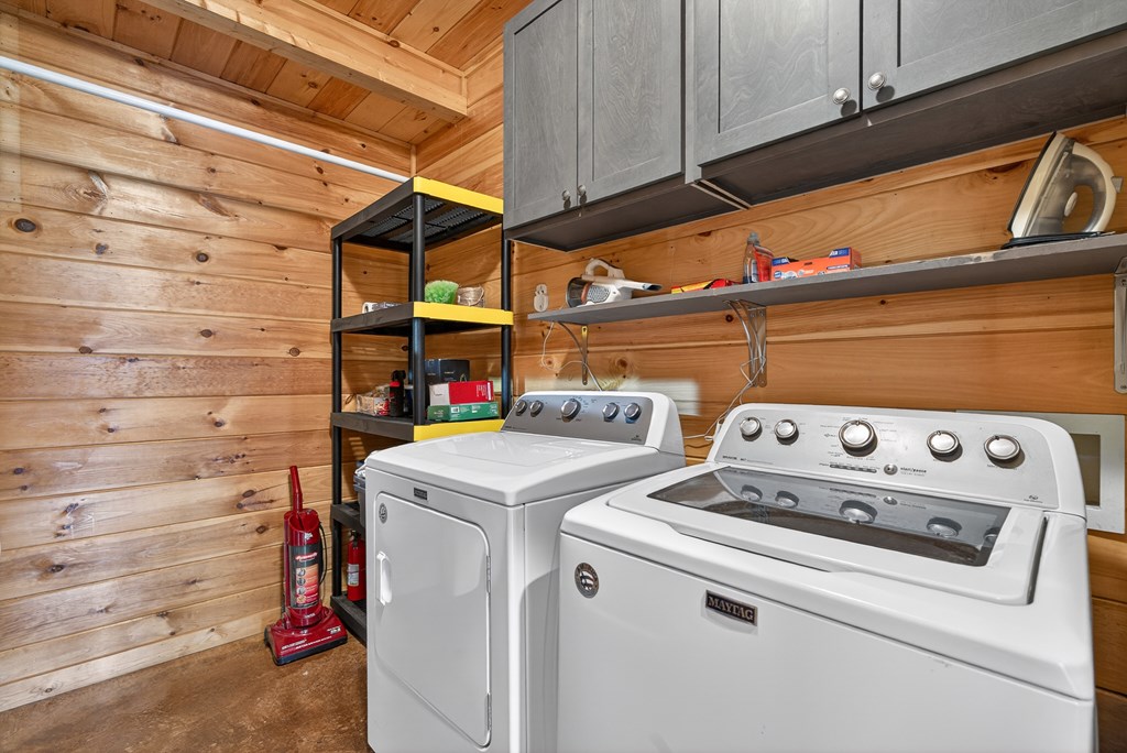 40 Foxfire Lane